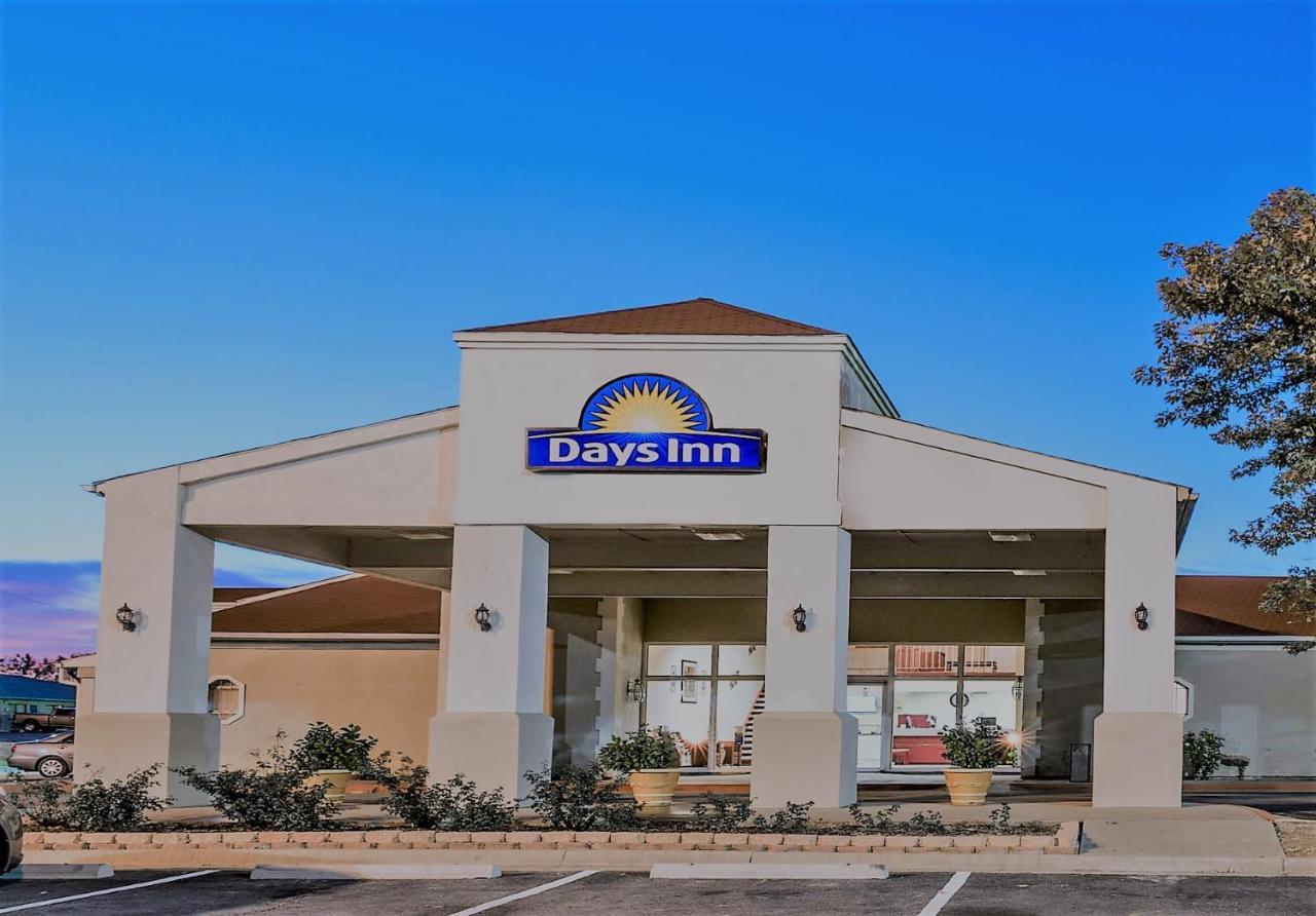 Days Inn By Wyndham Eastland Exterior foto